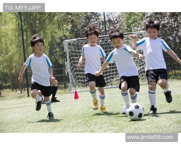 足球明星的孩子依赖奶嘴引发热议家长们该如何看待这一现象