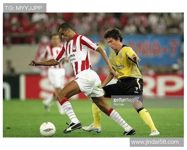 足球明星king1号的传奇之路与辉煌成就全解析 足球明星king1号的传奇之路与辉煌成就全解析